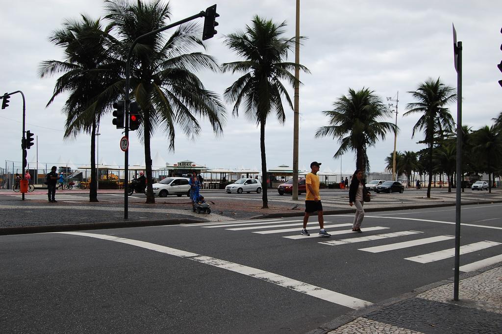 Apartamento Lido - VENHA CURTIR O FERIADÃO PERTINHO DO MAR!!! Rio de Janeiro